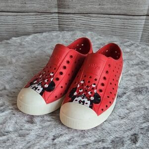 Native Minnie Mouse Shoes, Kids Size 13